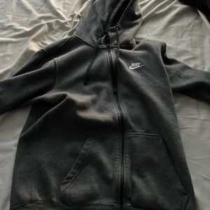 grey nike zip up hoodie